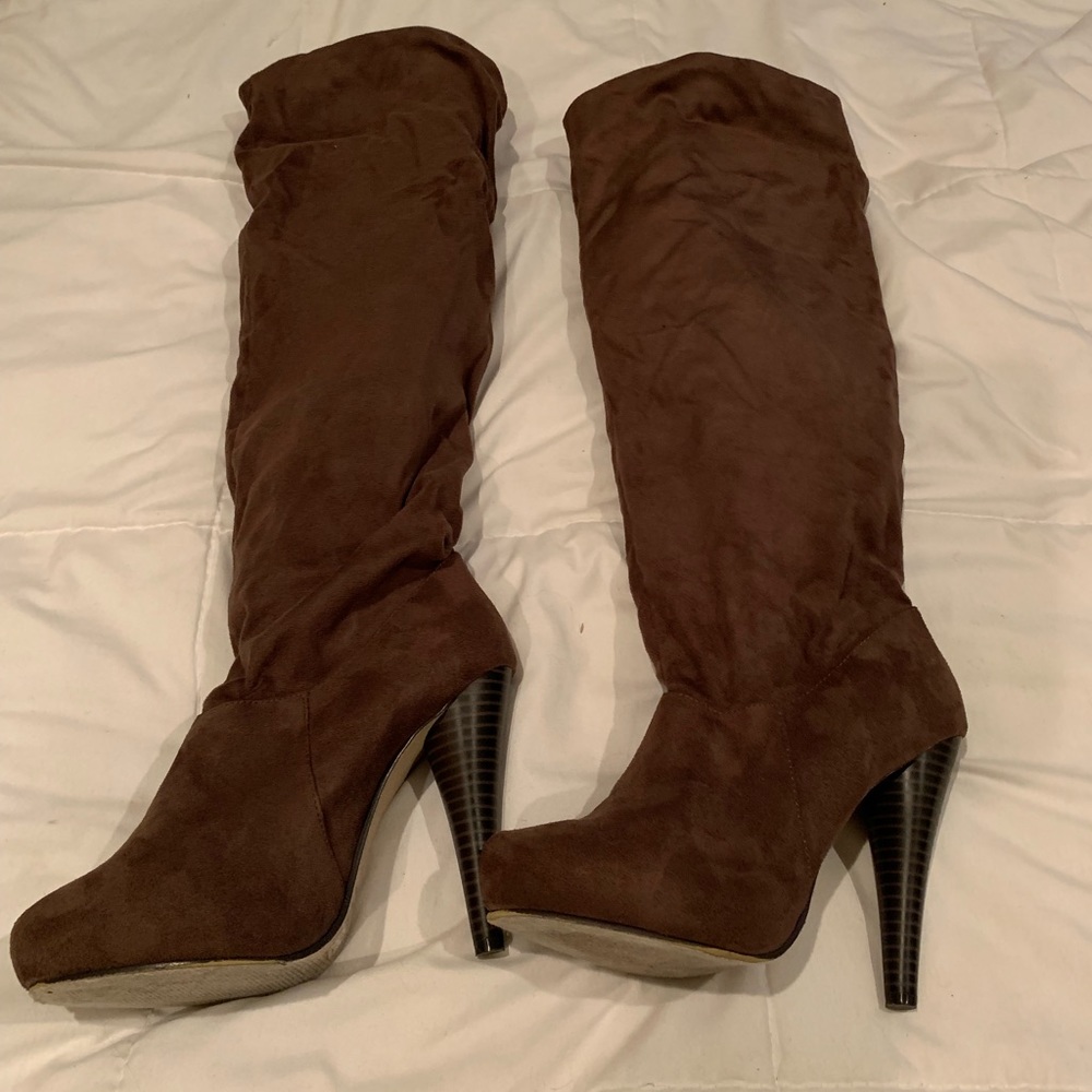 Over the knee boots - Picture 1 of 2